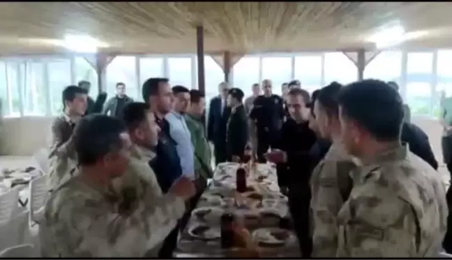 KAHRAMANMARAŞ - Kahramanmaraş Valisi Coşkun Mehmetçik ile iftar yaptı