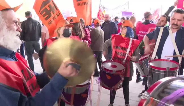 Ankara'da 1 Mayıs Coşkuyla Kutlandı: Zamlar, Enflasyon, Gezi Kararları ve Khk'lar Protesto Edildi