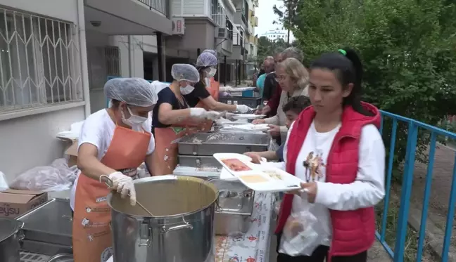 Muratpaşa'da Ramazan Ayında Toplamda 80 Bin Kişi İftarlarda Bir Araya Geldi