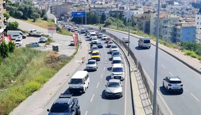 Tatilcilerin bayram dönüş yolculuğu başladı