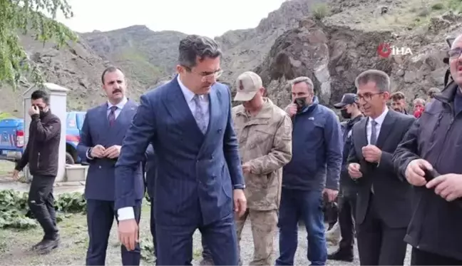 Son dakika haberi! Vali Memiş, kazada suda kaybolan vatandaşın arama çalışmalarını yerinde inceledi
