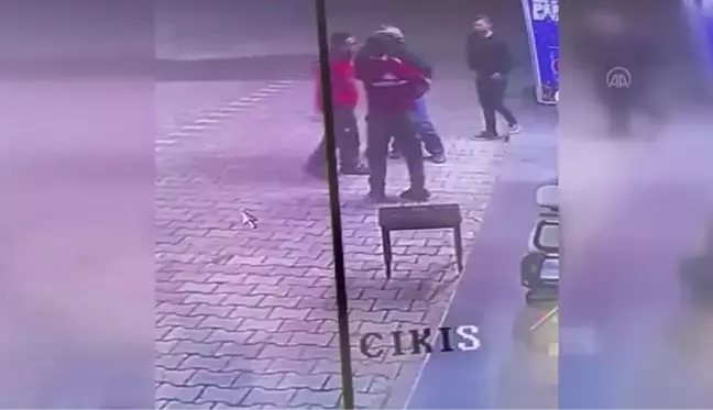 Son Dakika | Dur ihtarına uymayan şüpheliler 2 polisi tabancayla yaraladı