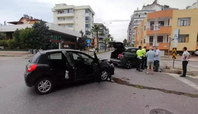 3 kişinin yaralandığı kazada otomobil sürücüsü alkollü çıktı