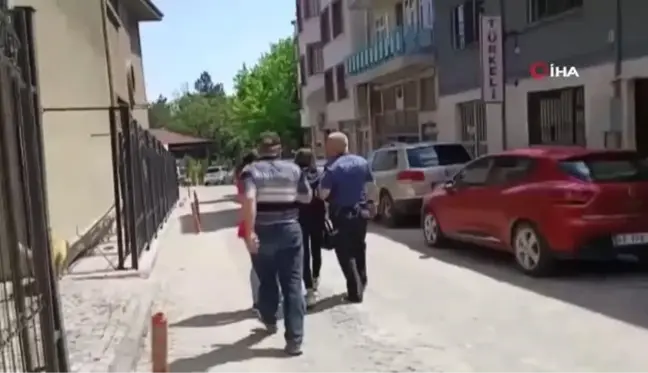 Evden kaçan 13 yaşındaki kız, otomobilin altında saklanırken bulundu