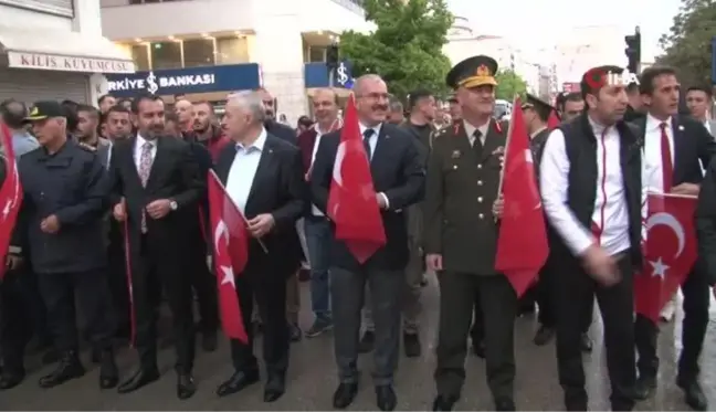 Elazığ'da fener alayı yürüyüşü düzenlendi