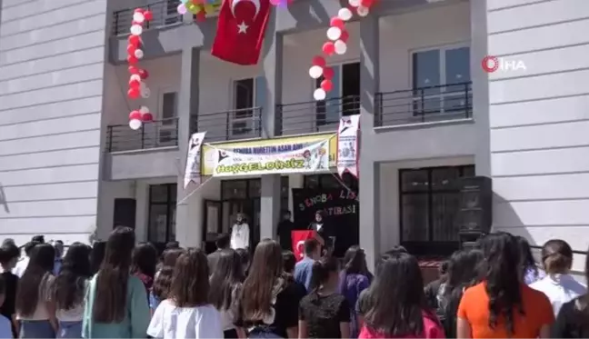 Şırnaklı öğrenciler Bilim Fuarı'nda çalışmalarını sergiledi