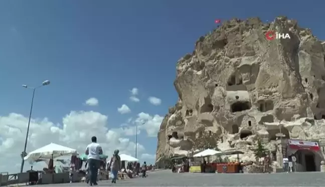 Kapadokya'da turistlere gözleme ikram edildi