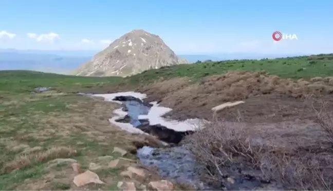 2 bin 884 rakımlı Sülbüs Dağı'na solo tırmandı