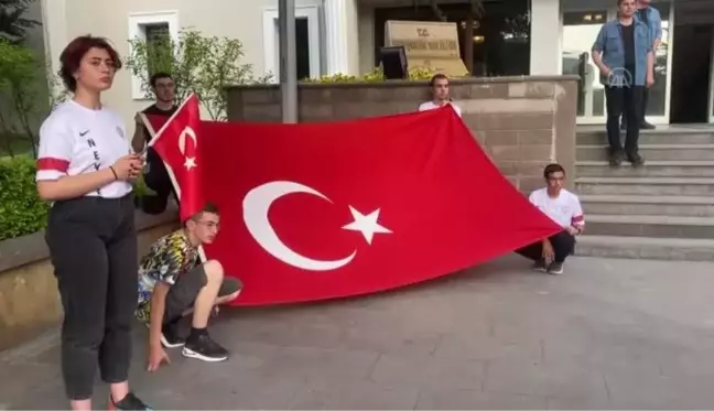 Avrupa şampiyonu milli halterci Şaziye Erdoğan, törenle karşılandı