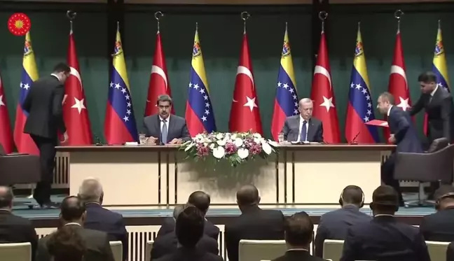 Erdoğan: Venezuela'ya Yönelik Tek Taraflı Yaptırımlara Karşı Olduğumuzu Sayın Cumhurbaşkanı ile Bir Kez Daha Paylaştım