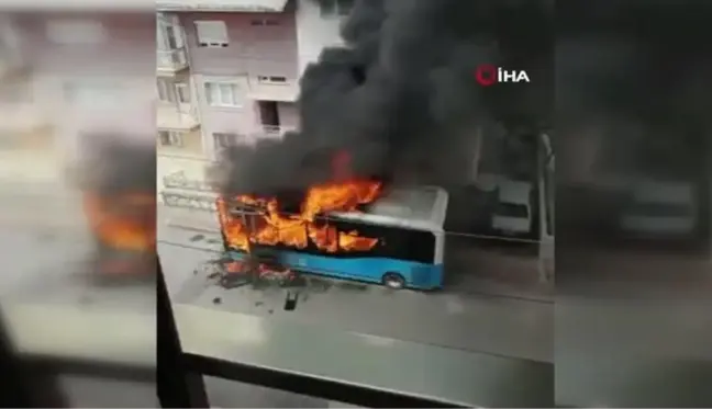 Halk otobüsü cayır cayır yandı