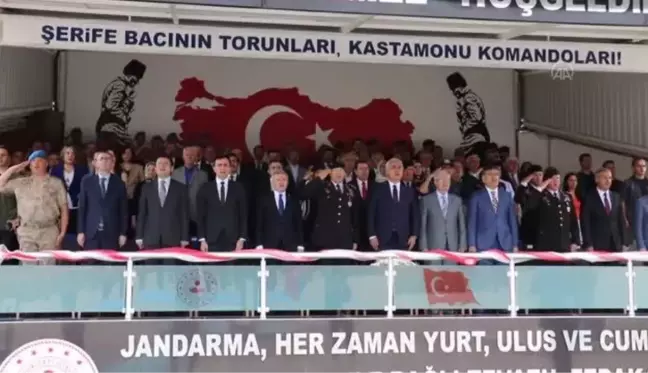 KASTAMONU - Eğitimlerini tamamlayan uzman erbaşlar yemin etti