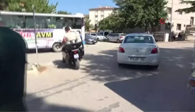 Son dakika haber... Amasya'da kimliğini unutan öğrencileri YKS'ye motosikletli polis yetiştirdi