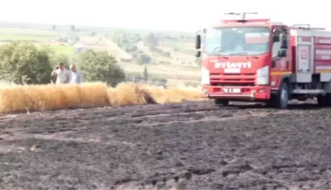 Son dakika haberi! BALIKESİR - Buğday tarlalarında çıkan yangınlar söndürüldü