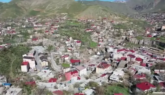 Bitlis Deresi'nin üzerindeki yapıların yıkılmasıyla 8 tarihi köprü ortaya çıktı (1)