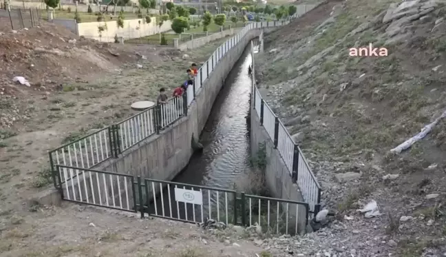 Siirt'te Doğan Mahallesi, Kanalizasyon Kokusundan Şikayetçi: 