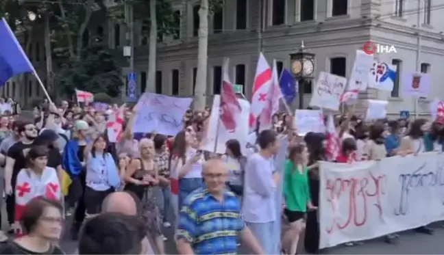 Gürcistan'da, AB'ye aday statüsü verilmediği için gösteri düzenlendi