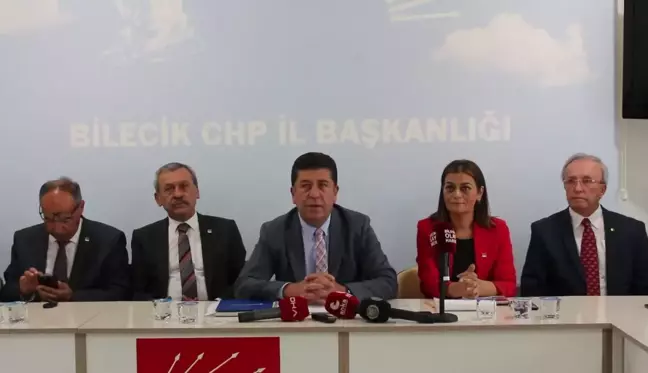 Yaşar Tüzün'den CHP'den İhraç Edilen Bilecik Belediye Başkanı Semih Şahin'e 11 Soru