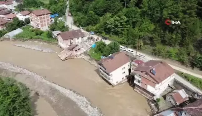 Aynı yerde üçüncü kez sel felaketi yaşayan vatandaşlar çaresizliklerini anlattı