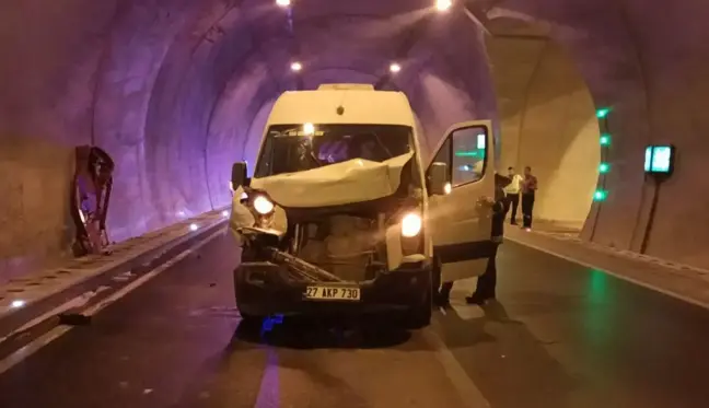 Mersin'de Boğsak Tüneli'ndeki zincirleme trafik kazası ulaşımı aksattı