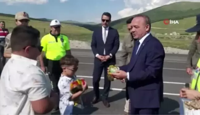 Son dakika: Vali Öner uygulama noktaları, hastane ve 112 Acil Çağrı Merkezi'ni ziyaret etti