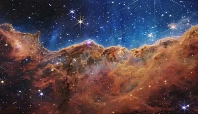 NASA, James Webb'in çektiği renkli fotoğrafları yayınladı