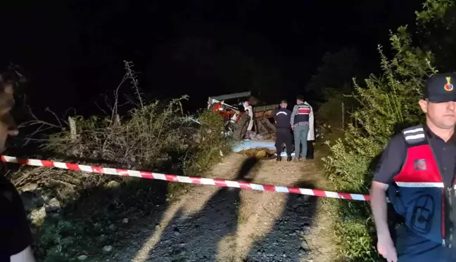 Karabük'te devrilen traktörün altında kalan 2 kişi öldü, biri ağır 2 kişi yaralandı