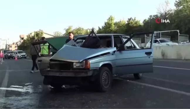 Son dakika! Tekirdağ'da otomobil, traktöre arkadan çarptı: 6 yaralı