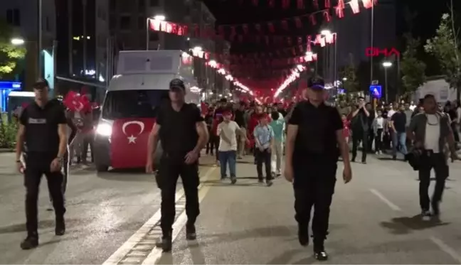 VAN'DA 15 TEMMUZ DEMOKRASİ YÜRÜYÜŞÜ