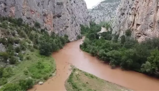 Sakarya Nehri boyunca uzanan 1 kilometrelik kanyon doğa tutkunlarını bekliyor