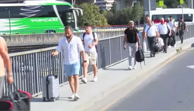 İSTANBUL-OTOGARDA BAYRAM DÖNÜŞÜ YOĞUNLUĞU