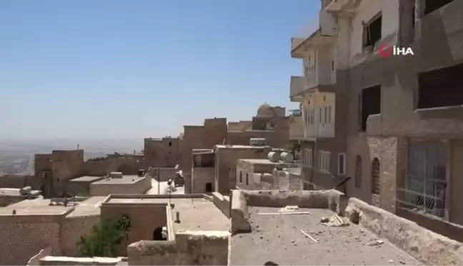 Tarihi silüeti bozan betonarme yapıların yıkımına bir yenisi daha eklendi
