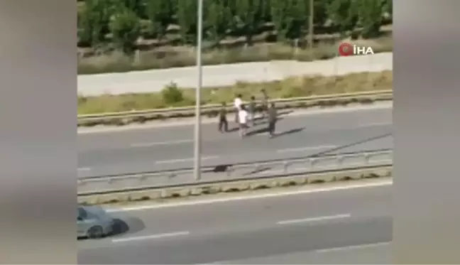 Son dakika haberi | Otomobilin içinde motosiklet taşıdılar... O anlar kamerada