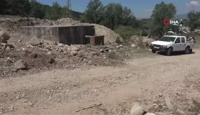 Zehirlenmelerin yaşandığı köydeki evlerden et numunesi alındı