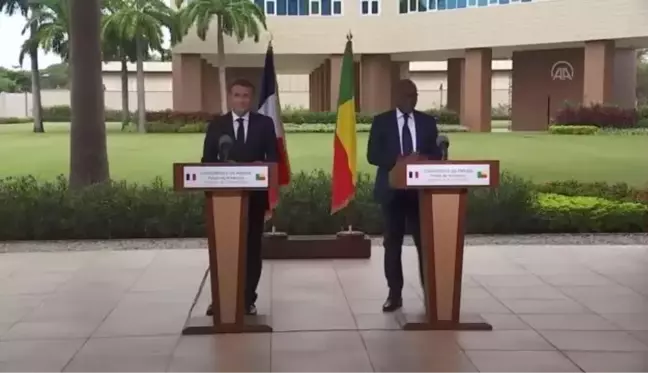 Fransa Cumhurbaşkanı Macron, Afrika ziyaretinin ikinci ayağı olan Benin'de