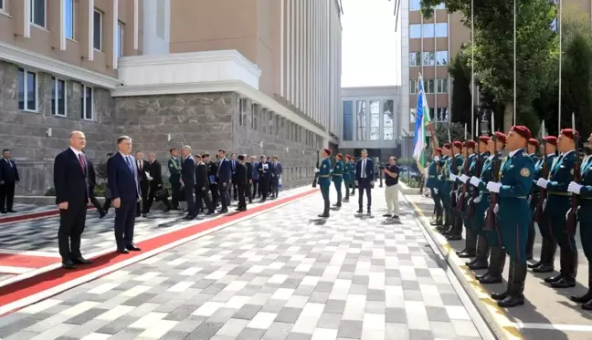 Bakan Soylu, Özbekistanlı mevkidaşı Bobojonov ile görüştüSoylu: 