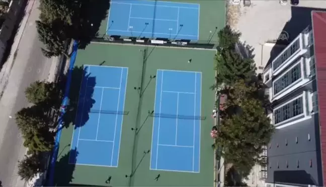 Manisa haber: Demirci'de Yaz Kupası Tenis Turnuvası tamamlandı