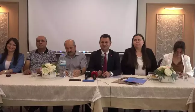 Aksaray haberi: CHP Aksaray İl Başkanı Ertürk, Kentteki Yolsuzluğu Belgeleri ile Anlattı: 