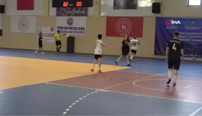 İşitme Engelliler Kadın Futsal Türkiye Şampiyonası devam ediyor