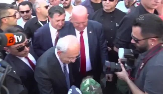 CHP Genel Başkanı Kılıçdaroğlu, esnafı ziyaret etti