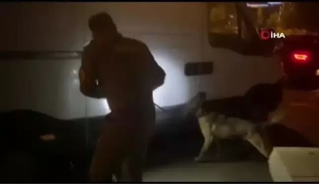 Son dakika haber! Polis ekipleri, ele geçirdikleri 13 kilo 800 gram eroinle Afyon'un rekorunu kırdı