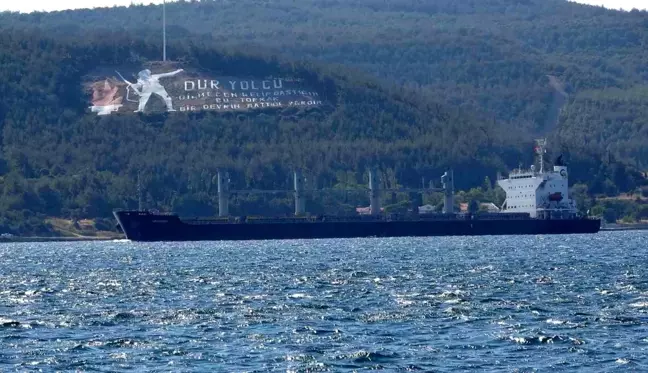 Çanakkale haber... Ukrayna'dan yola çıkan mısır yüklü 'Navi-Star' isimli tahıl gemisi Çanakkale Boğazı'ndan geçti