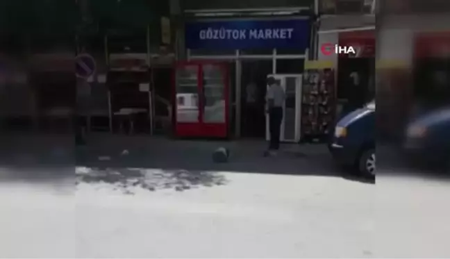 Ankara haberi! Ankara'da 4 kişi ellerinde satır ve sopalarla market bastı