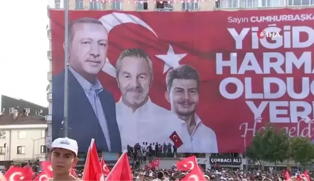 Cumhurbaşkanı Erdoğan Erol Olçok ve oğlu için kürsüde dua etti