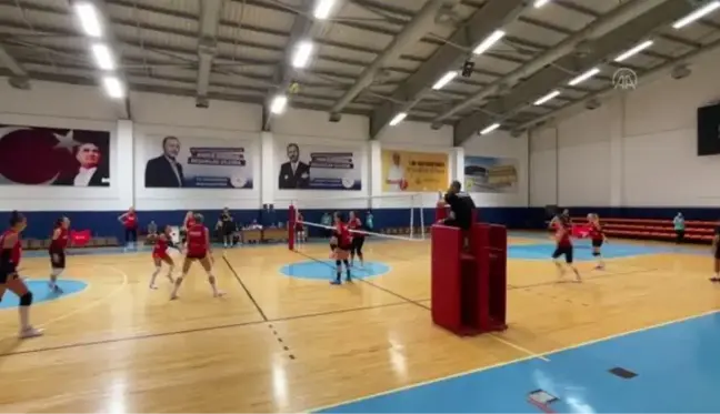 Konya haberleri: Kadın Milli Voleybol Takımı, Konya'da altın madalyaya odaklandı