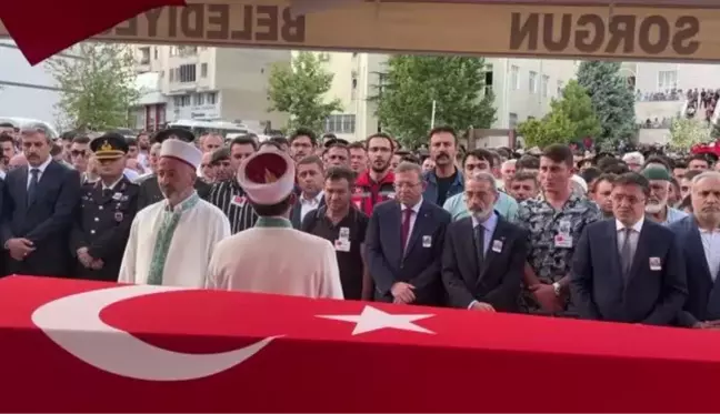 Son dakika haberi! Şehit Topçu Sözleşmeli Er Enes Gazi Özdemir son yolculuğuna uğurlandı