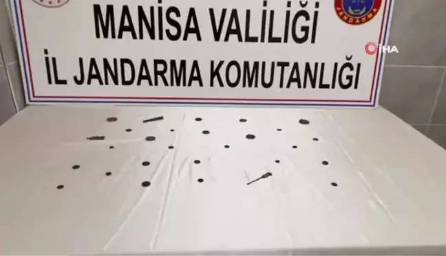 Tarihi eser kaçakçısı jandarmadan kaçamadı