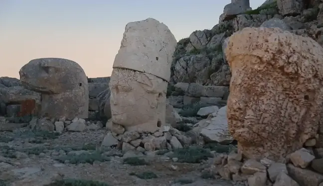 Malatya haberleri! Malatyalı Şevket Aydın, Nemrut Dağı Zirvesine Çıkan Yolun Yapılmamasına Tepki Gösterdi: 