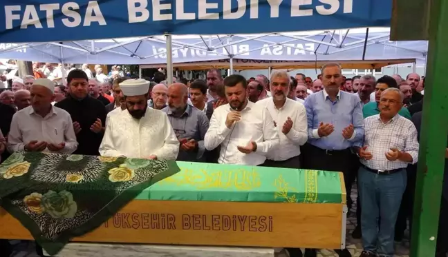 AK Parti İstanbul İl Başkanı Kabaktepe'nin annesi son yolculuğuna uğurlandı