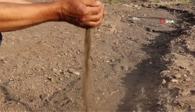 Sakarya gündem haberleri... Söğütlü derenin mineralli kumlarında şifa arıyorlar